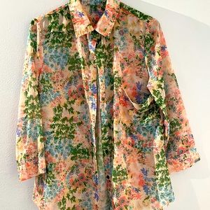 Long sleeve floral button down blouse small/medium size; 100% polyester